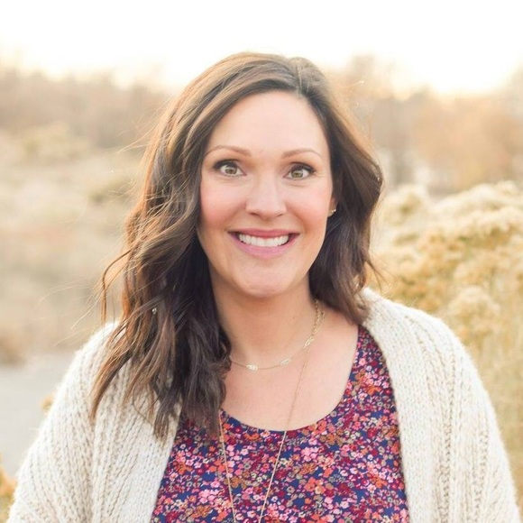 Meet your Posher, Megan - Picture 1 of 1